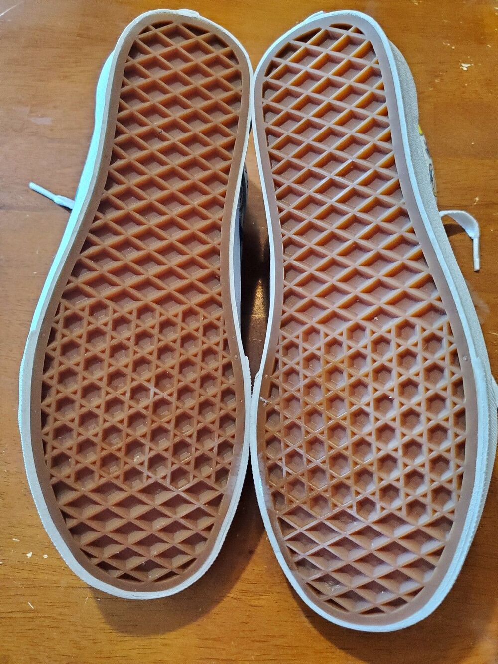 Vans - Picture 3 of 5